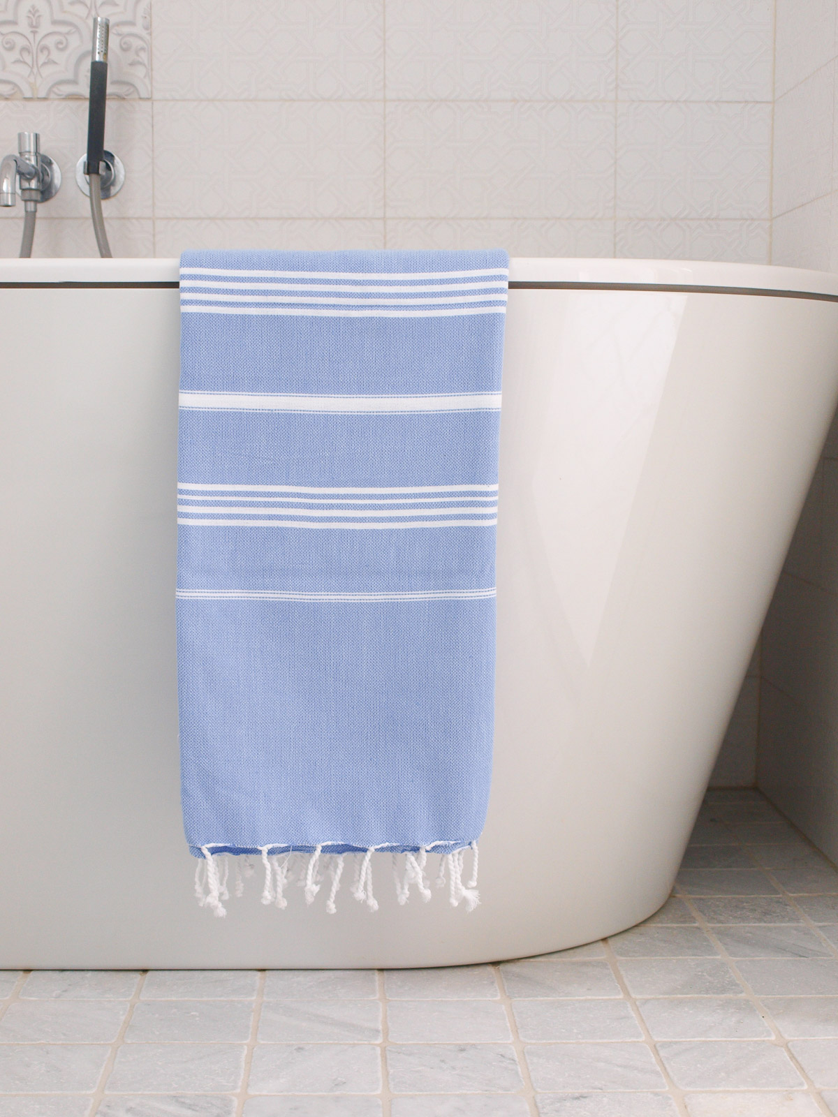 fouta bleu lavande/blanc