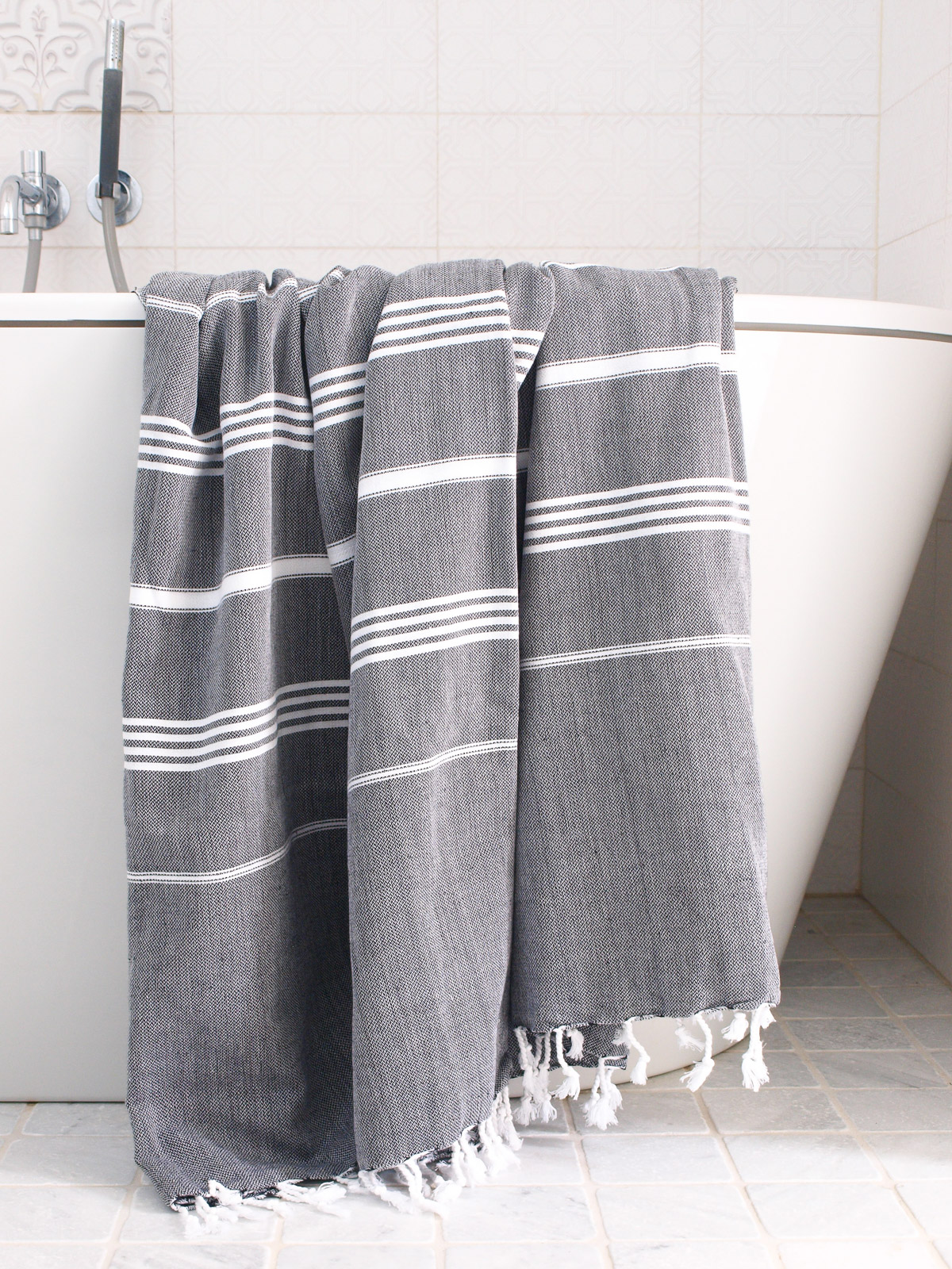 hammam towel black/white