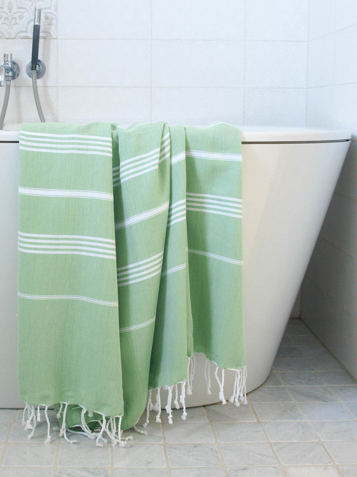 fouta pistache/blanc