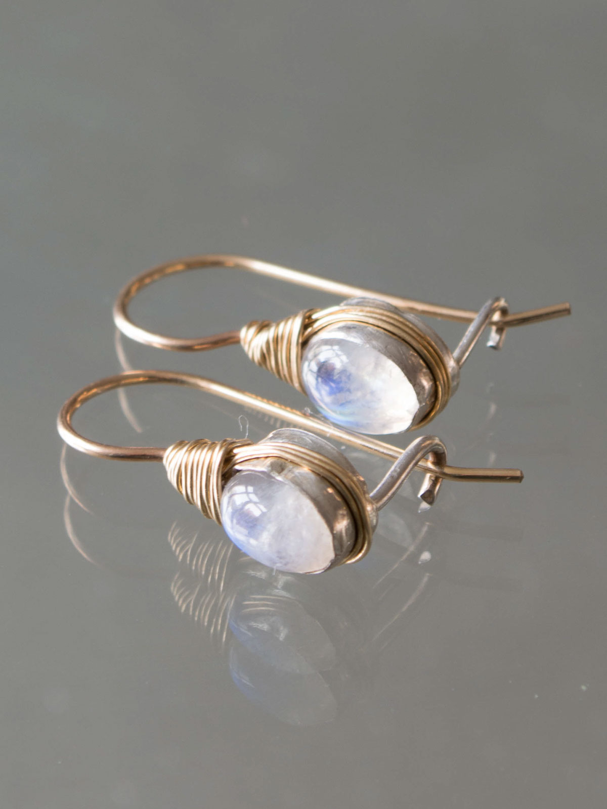 boucles d'oreilles Wire petite, pierre de lune