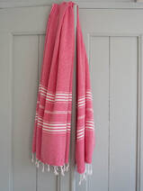 fouta fuchsia