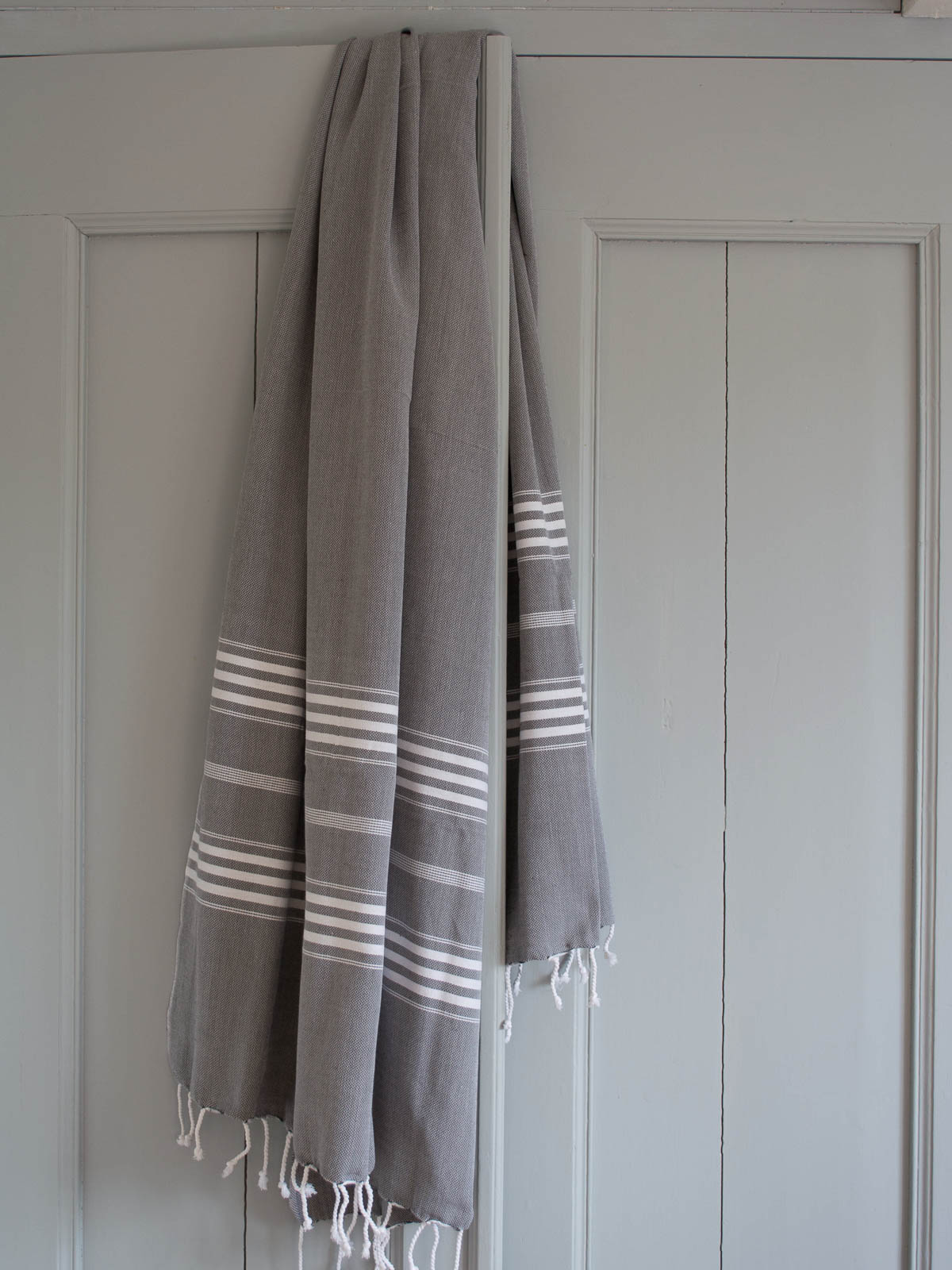 fouta gris foncé