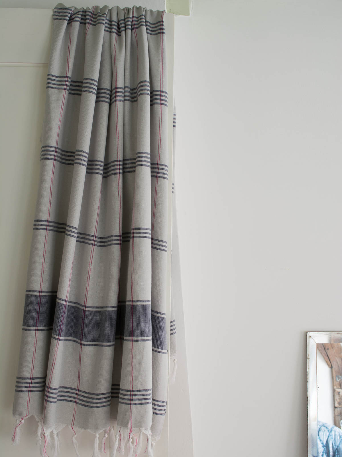 hammam towel checkered light grey/dark blue