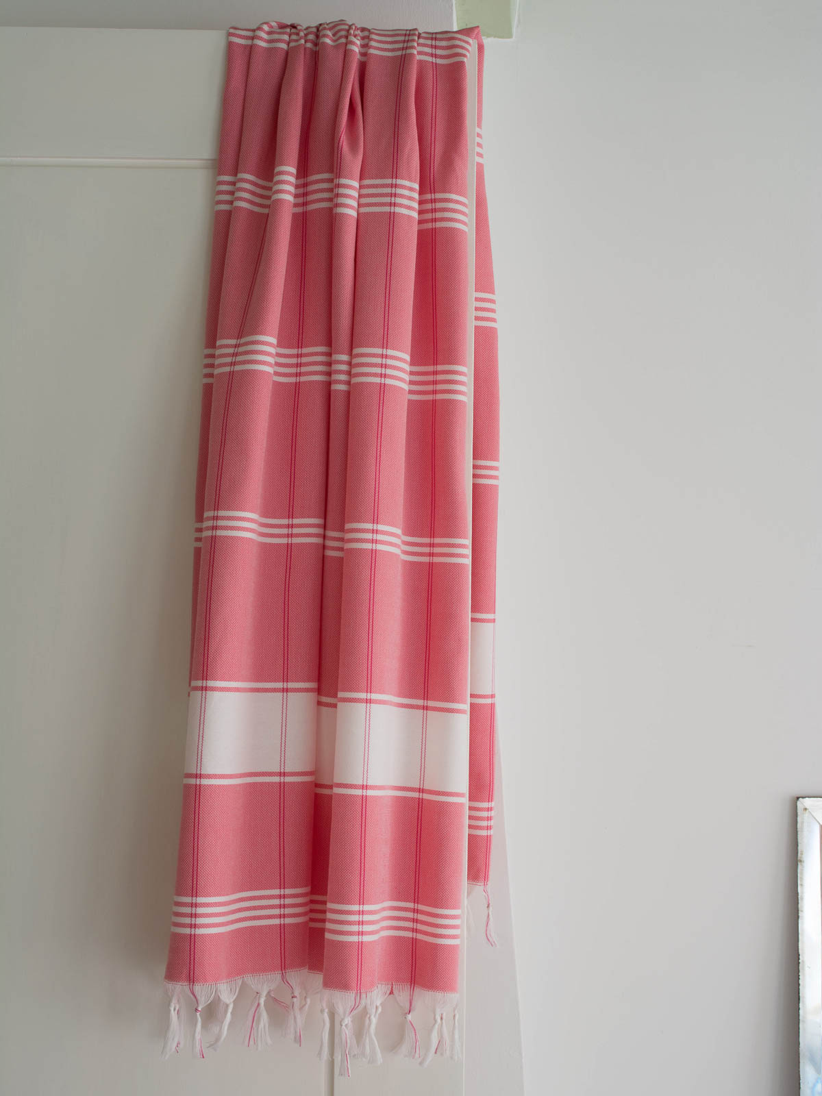 fouta à carreaux rose bonbon/blanc