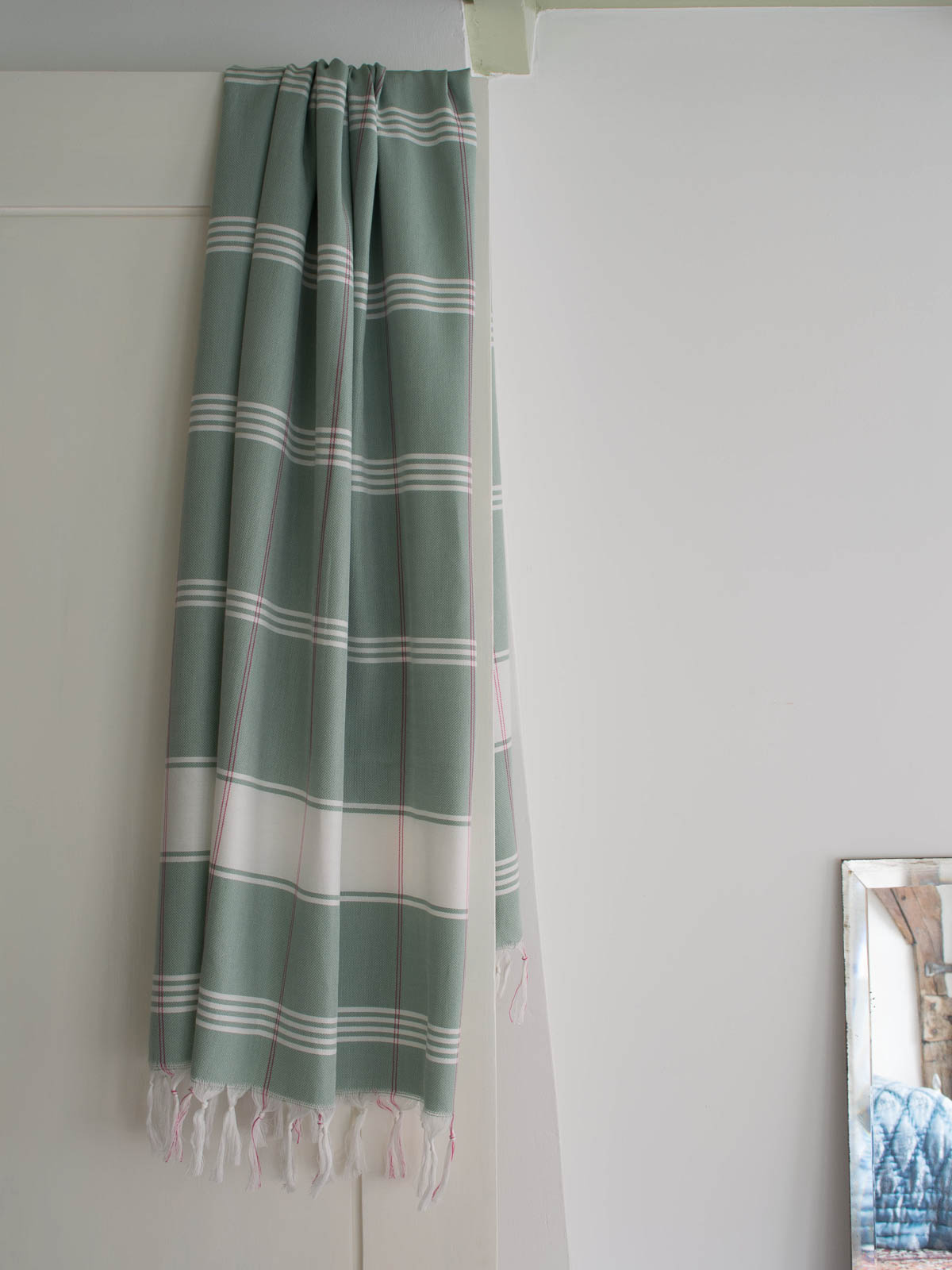 fouta à carreaux gris-vert/blanc