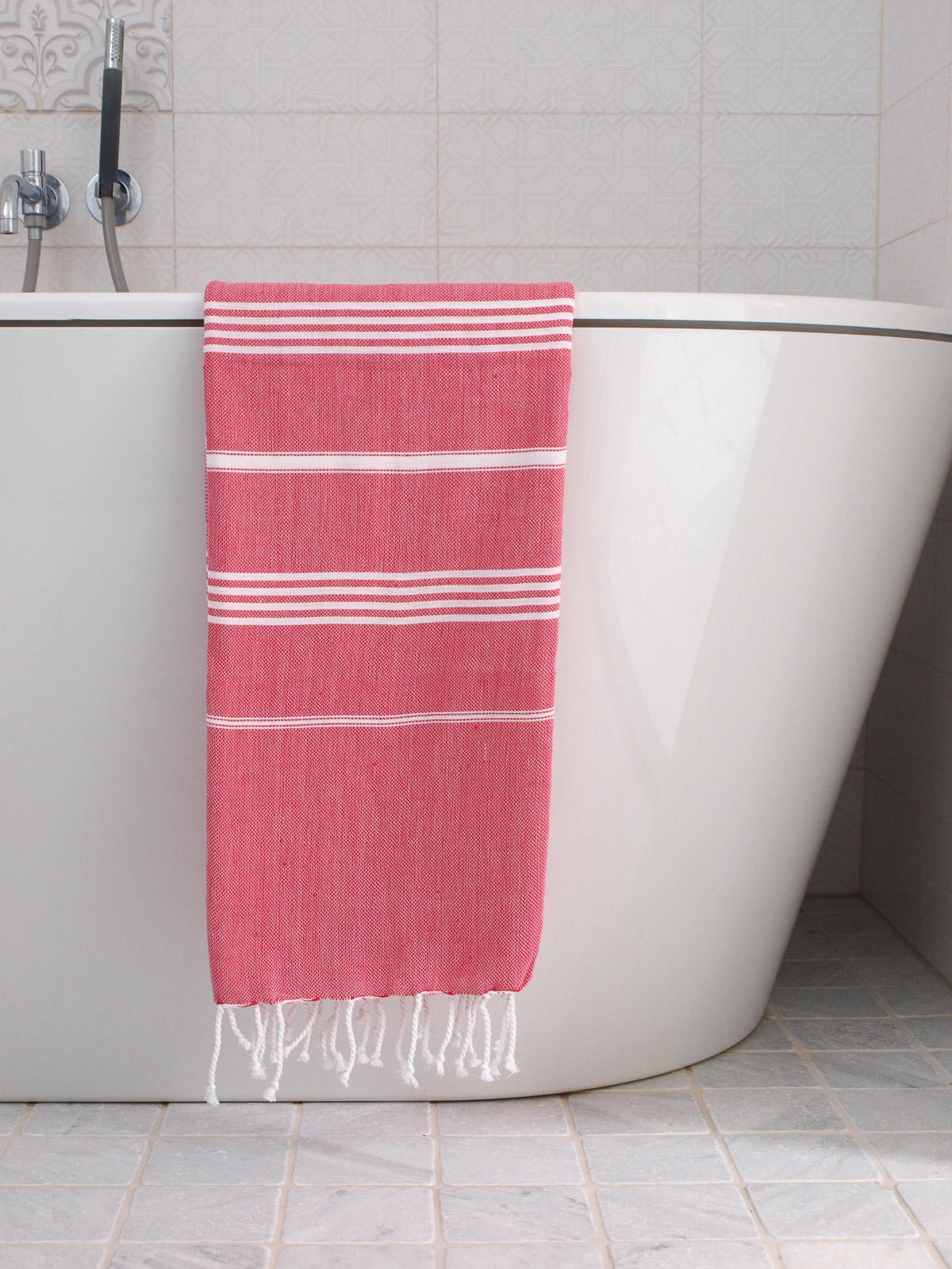 fouta rouge rubis/blanc