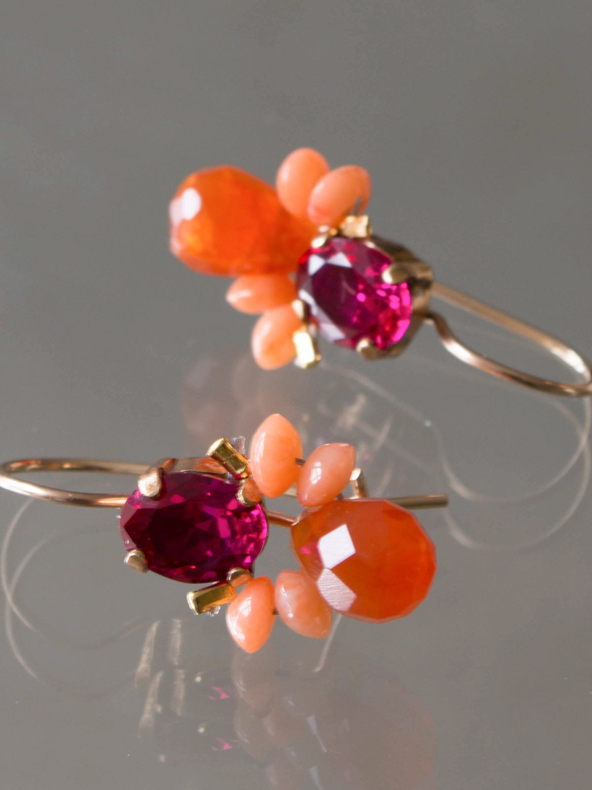 boucles d'oreilles Bee cristal fuchsia, corail