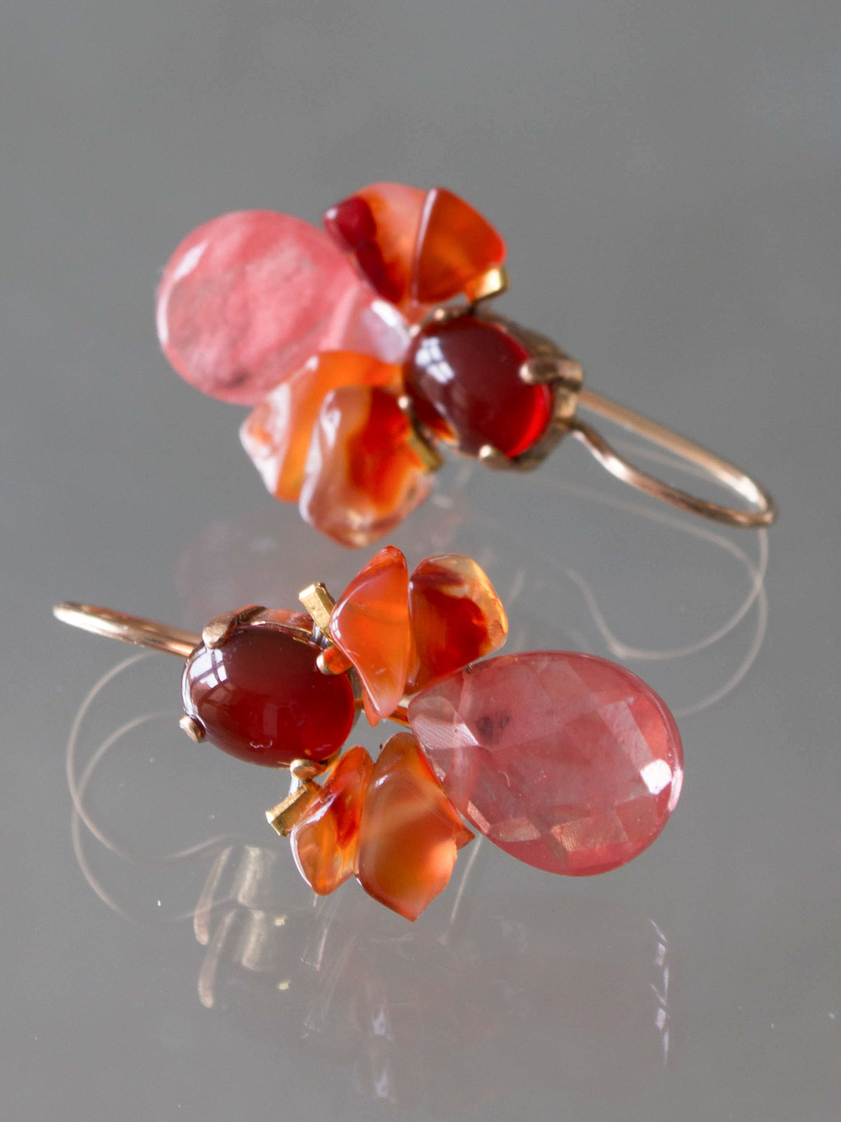 boucles d'oreilles Bee cornaline, cherry quartz