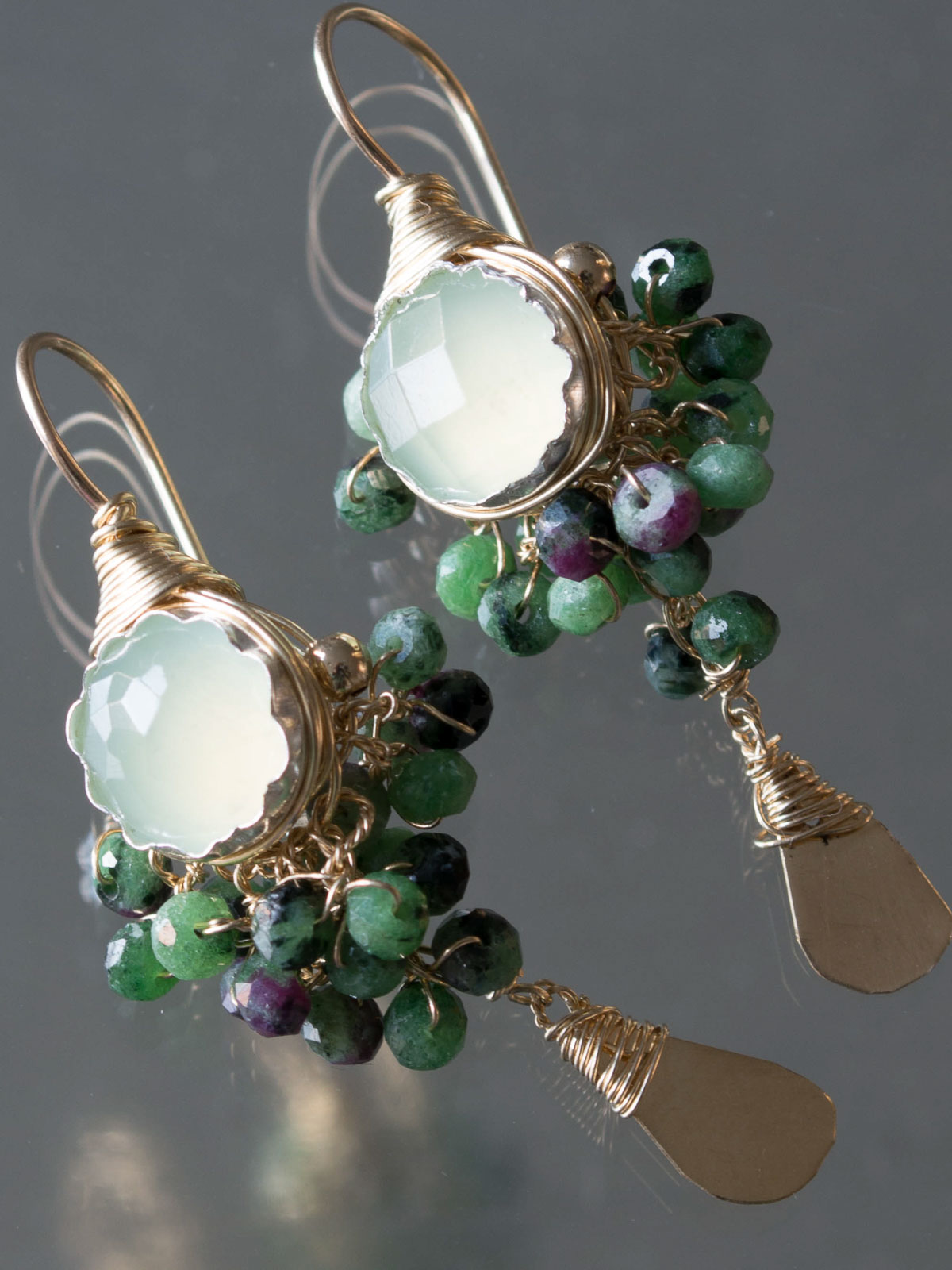 boucles d'oreilles Goddess jade, rubis zoïsite