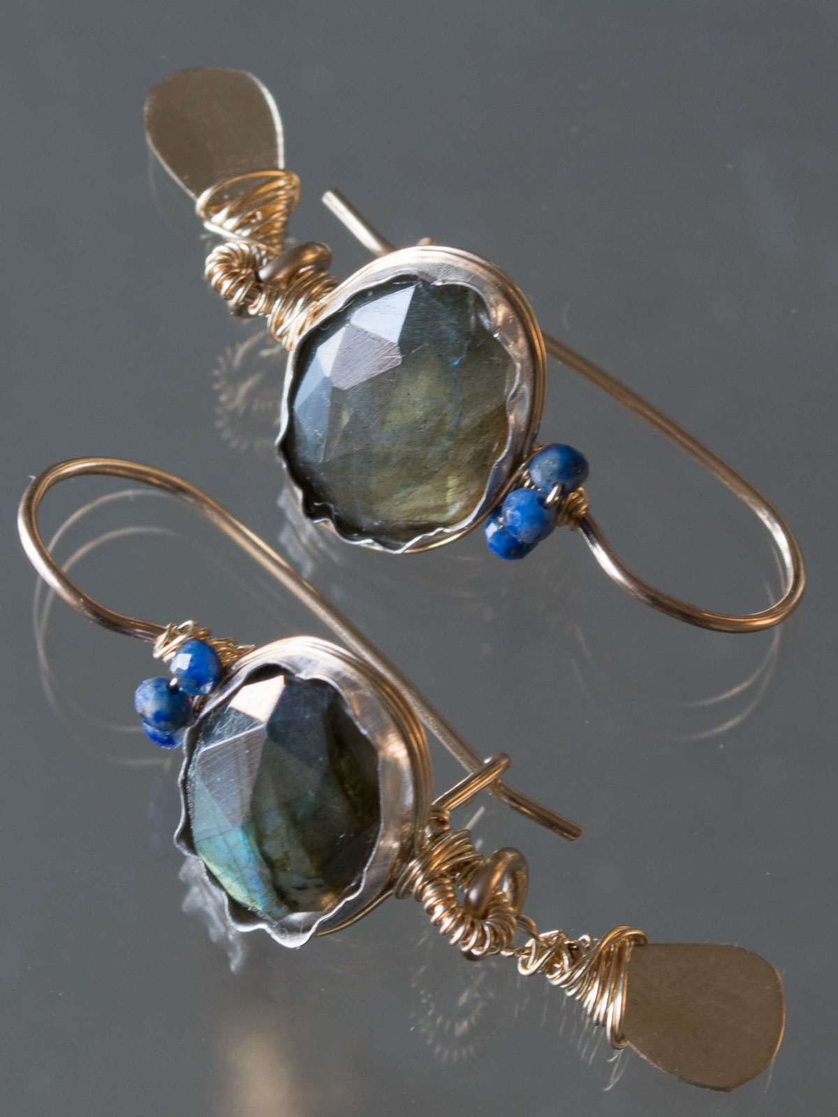 boucles d'oreilles Crown labradorite et lapis